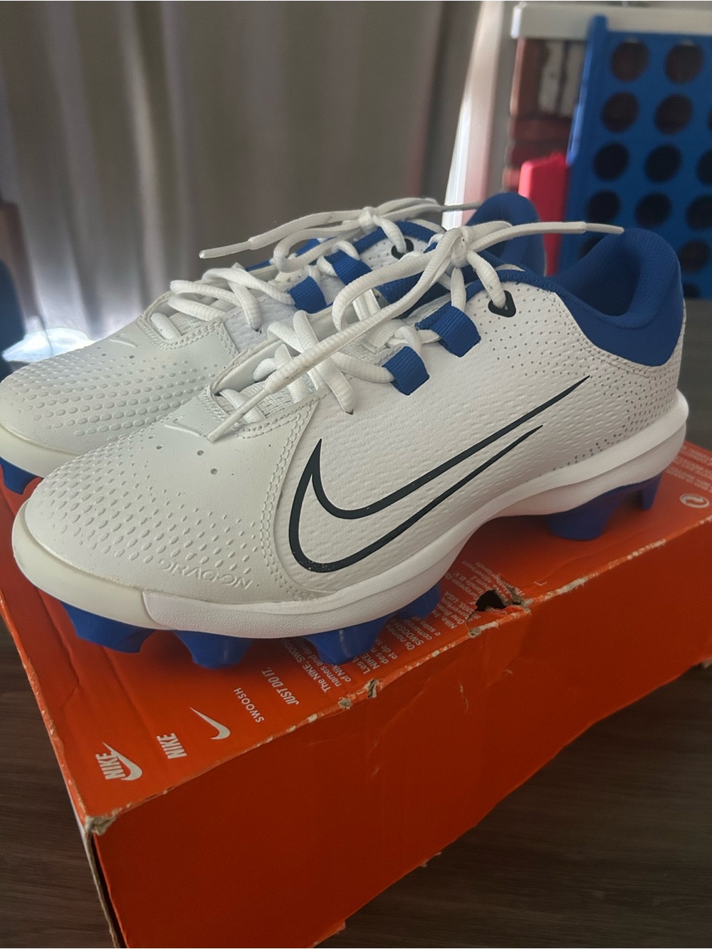 Nike White & Blue Softball Cleats hyperdiamond 4 pro